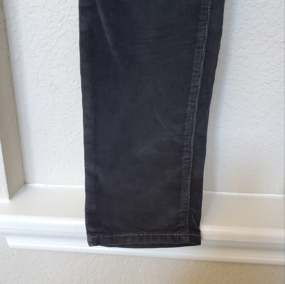Vince Skinny Corduroy Pants. Size 30 - Picture 3 of 7